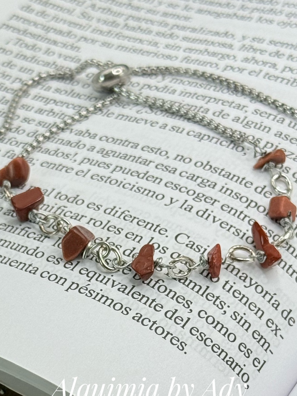 Alquimia Brown-Red Chip Stone Silver Chain Bracelet